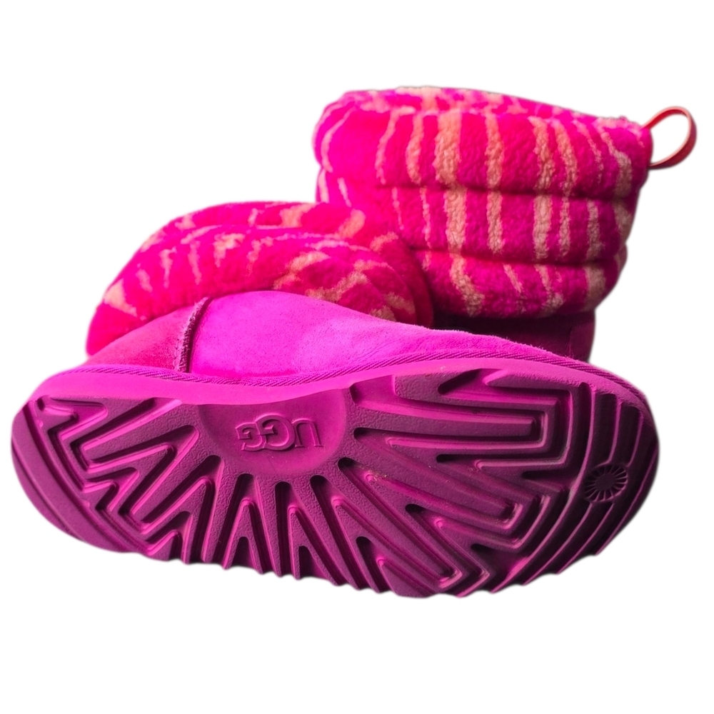 UGG Kids Boots Bright Pink Patterned Cuff - Picture 7 of 8